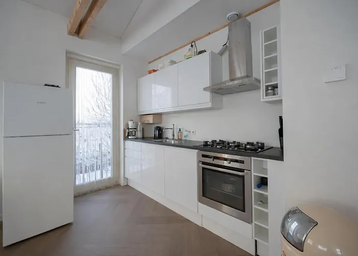 Beautiful Countryside House, Close To Amsterdam Broek in Waterland